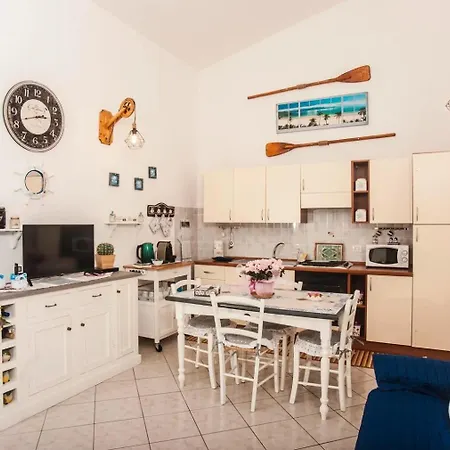 Casa Vacanze Luna Apartment *